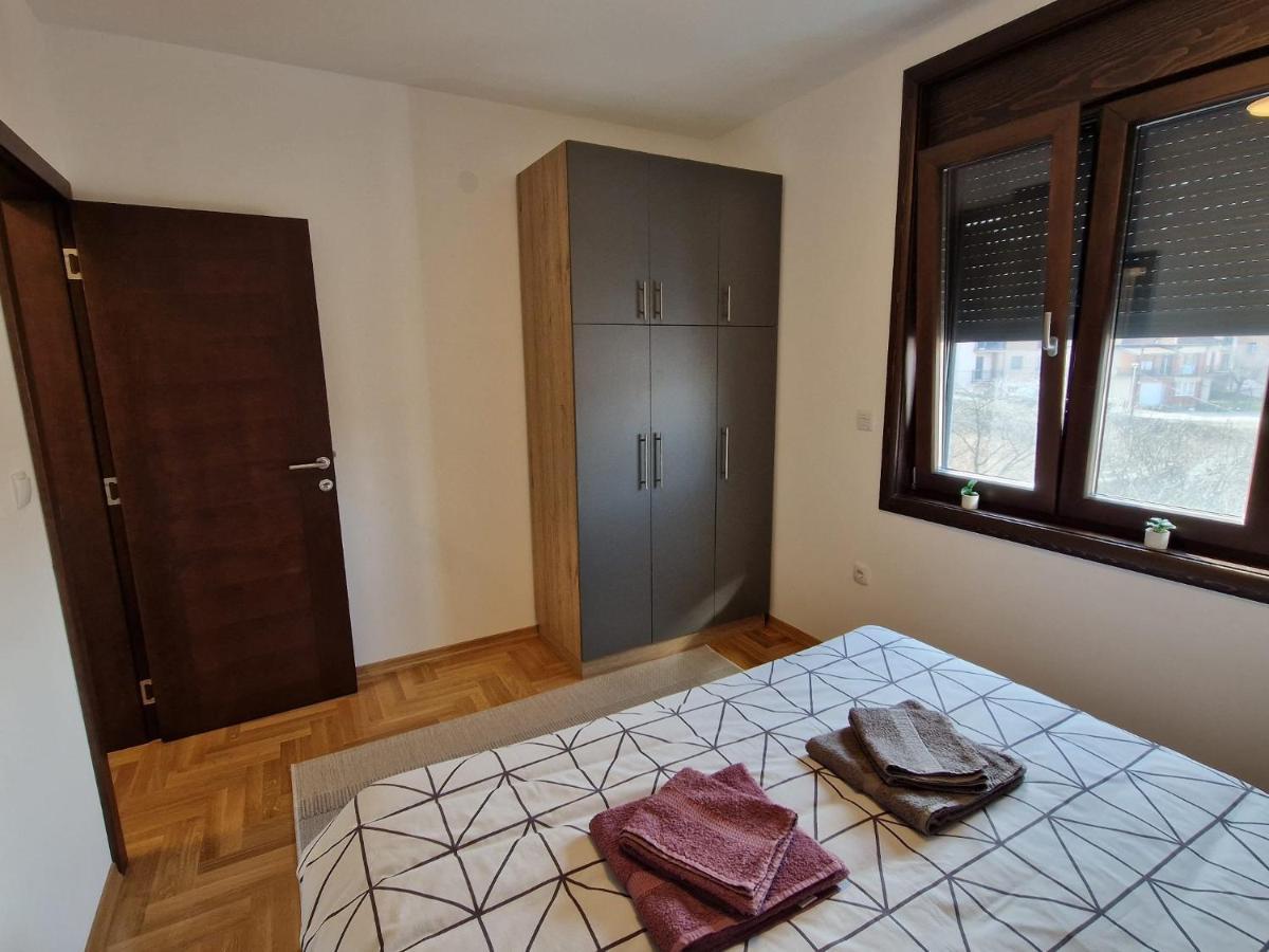 Ferienwohnung Mb Lux Vrnjačka Banja Exterior foto